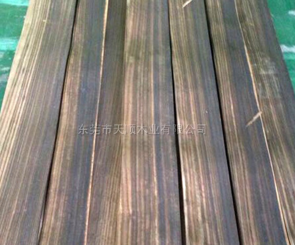 煙熏尤加利木皮 碳化尤加利木皮